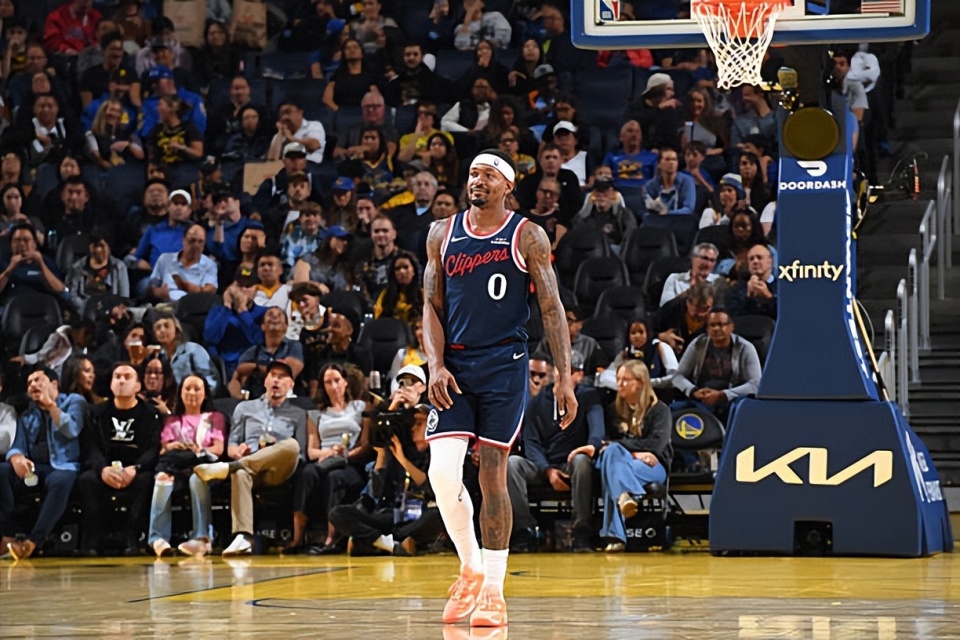 今年夏天, 自由球员后, XoX